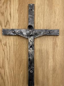 Kovaný nástenný kríž (K-18)